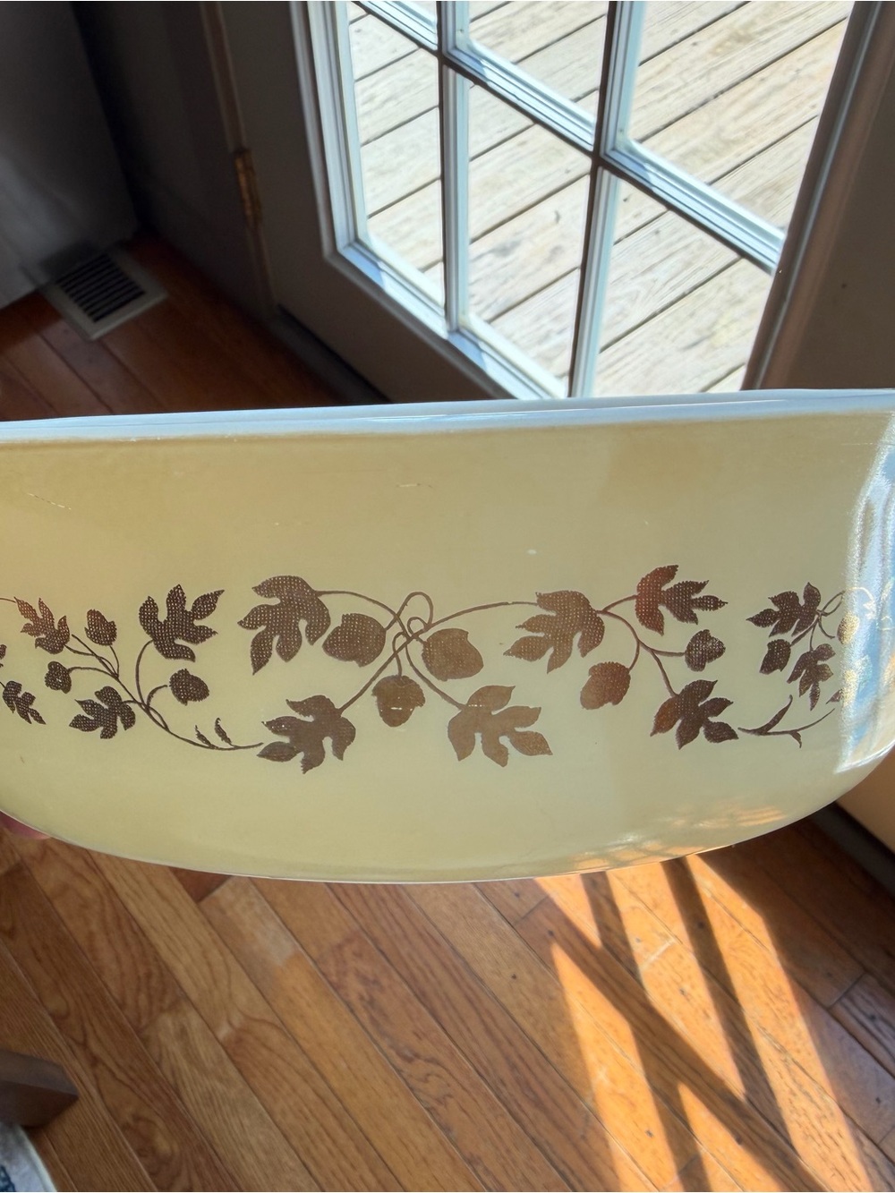 Vintage Pyrex 043 Golden Acorn Casserole Dish